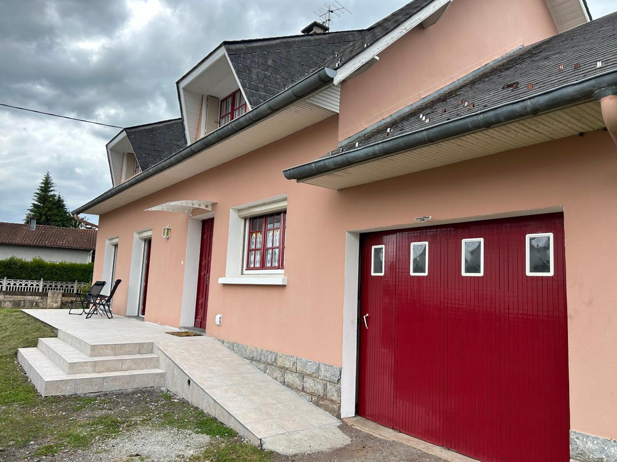 Gite La Maison Rose Ланемезан Екстериор снимка